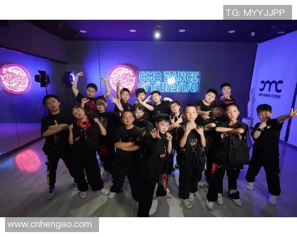 西安街舞队的技术揭秘与精彩表演全记录